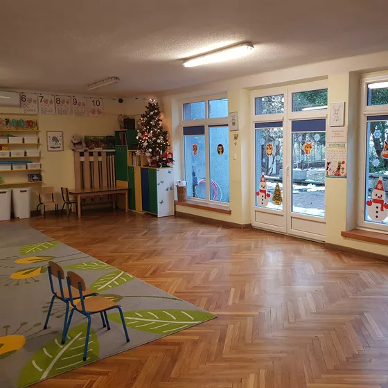 Sala przedszkolna przygotowana do spektaklu Teatru Magic